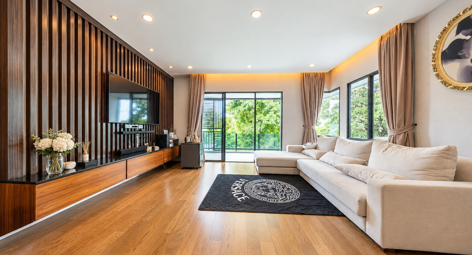 Casa en venta de 5 habitaciones en Sai Mai, Bangkok