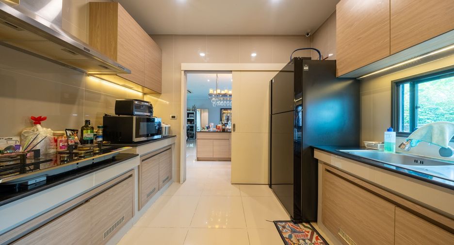 Casa en venta de 5 habitaciones en Sai Mai, Bangkok