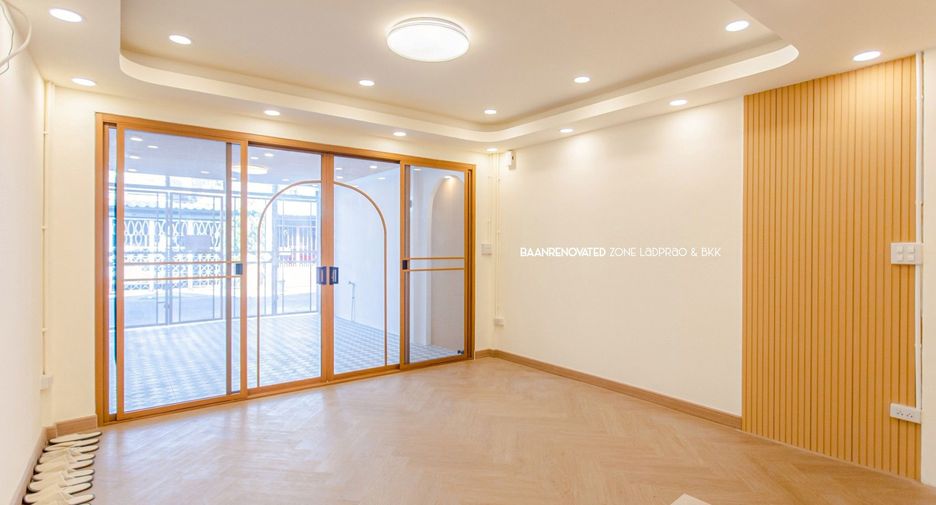 For sale 2 bedrooms house in Lat Phrao, Bangkok