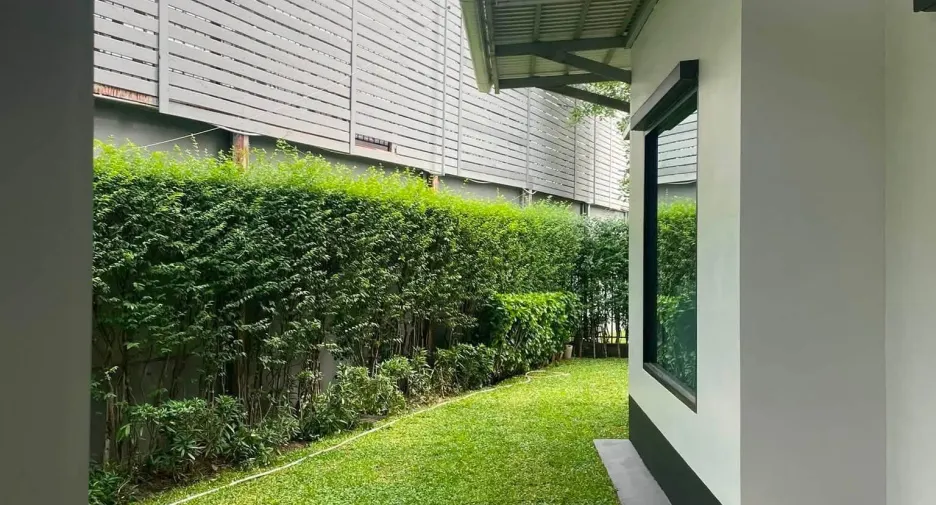For rent 4 ベッドルーム house in Bang Kapi, Bangkok