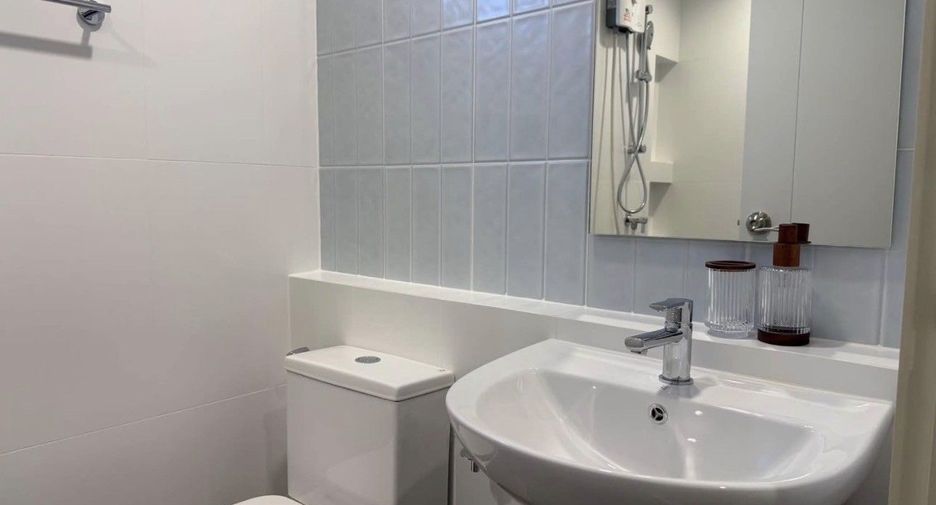 Haus zur Miete mit 4 Zimmer in Mueang Chiang Mai, Chiang Mai