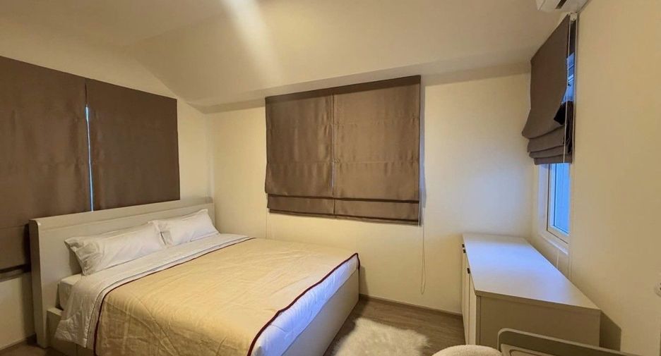 Haus zur Miete mit 4 Zimmer in Mueang Chiang Mai, Chiang Mai