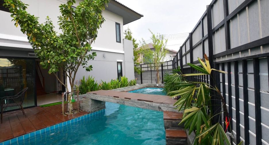 Haus zur Miete mit 5 Zimmer in East Pattaya, Pattaya