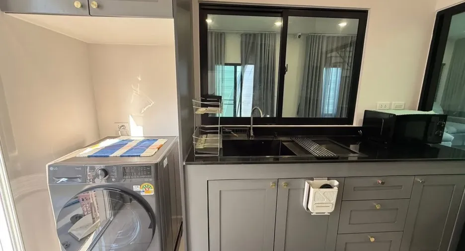 For rent 4 bedrooms house in Bang Phli, Samut Prakan