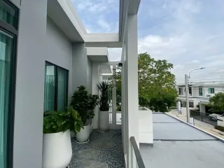 出租 4 卧室 独立屋 在 Bang Phli, Samut Prakan