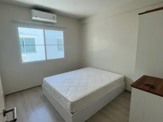 For rent 3 bedrooms townhouse in Prawet, Bangkok