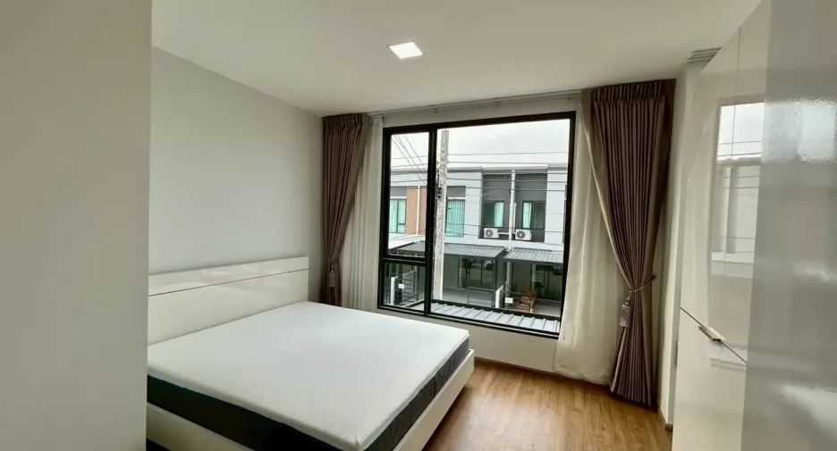 For rent 3 ベッドルーム townhouse in Bang Phli, Samut Prakan