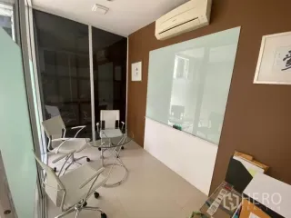 For rent office in Wang Thonglang, Bangkok