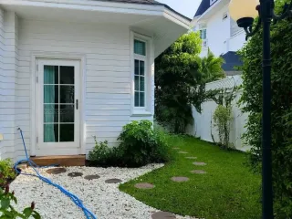 For rent 4 bedrooms house in Bang Na, Bangkok