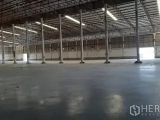 出租 仓库 在 Mueang Samut Sakhon, Samut Sakhon