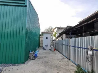 À louer entrepôt à Bang Na, Bangkok