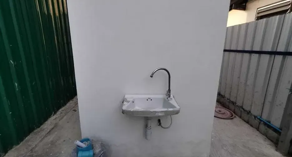 À louer entrepôt à Bang Na, Bangkok