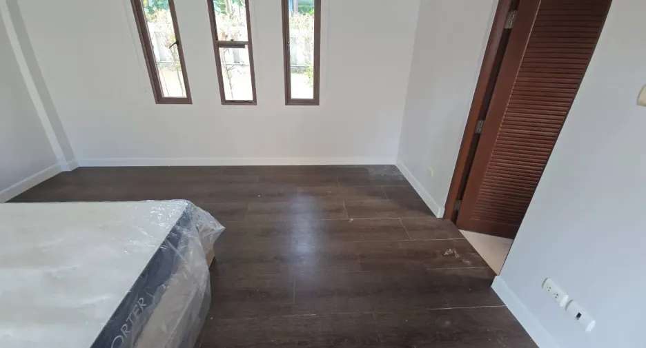 For rent 4 bedrooms villa in Hua Hin, Prachuap Khiri Khan
