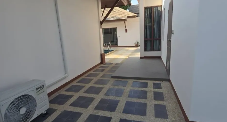 For rent 4 bedrooms villa in Hua Hin, Prachuap Khiri Khan