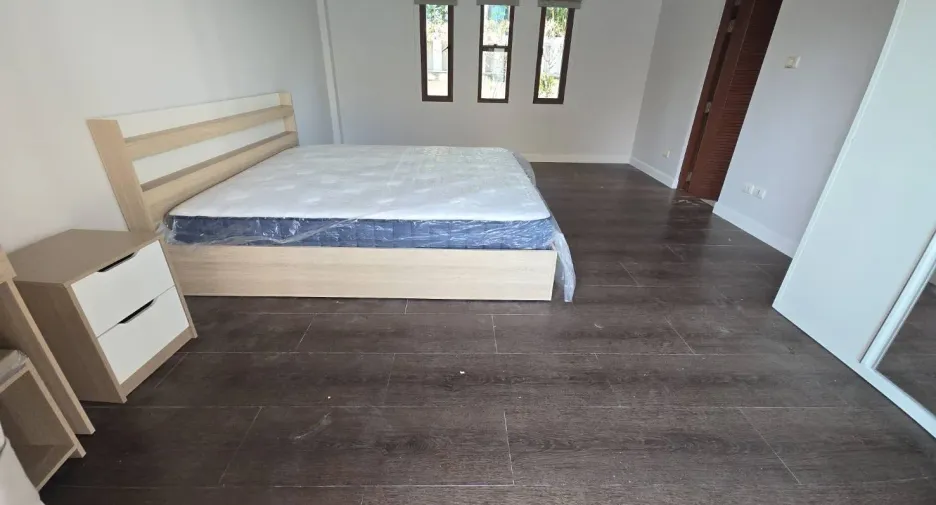 For rent 4 bedrooms villa in Hua Hin, Prachuap Khiri Khan