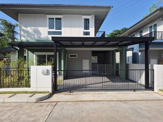 For rent 4 bedrooms house in Mueang Phuket, Phuket