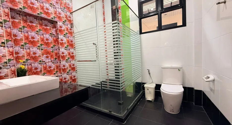 À vendre 3 chambres villa à Huay Yai, Pattaya
