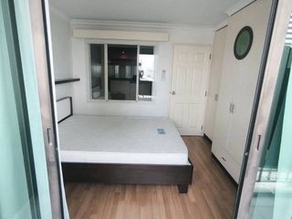 For rent 1 bed condo in Yan Nawa, Bangkok