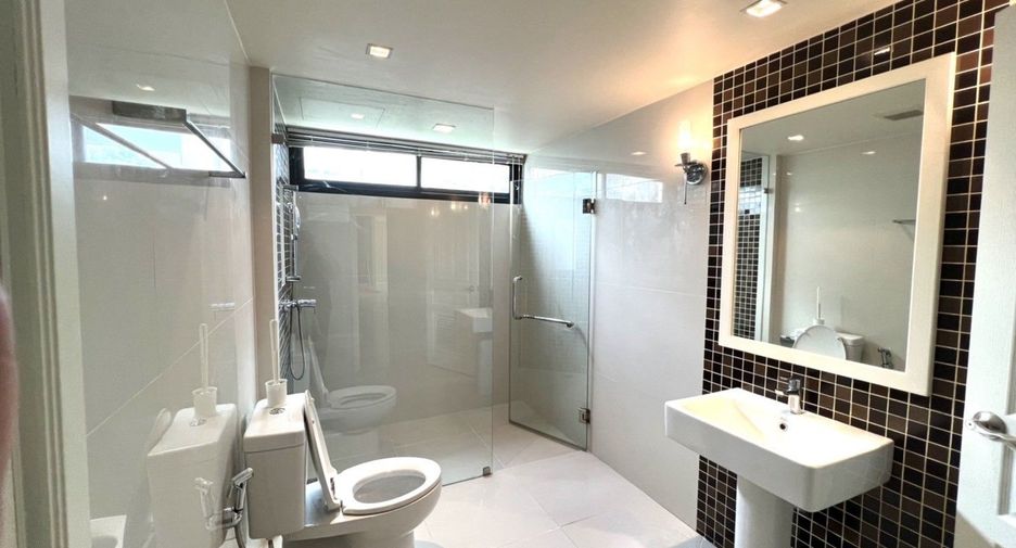 Аренда 3 спальни апартаменты в Щаттхана, Бангкок