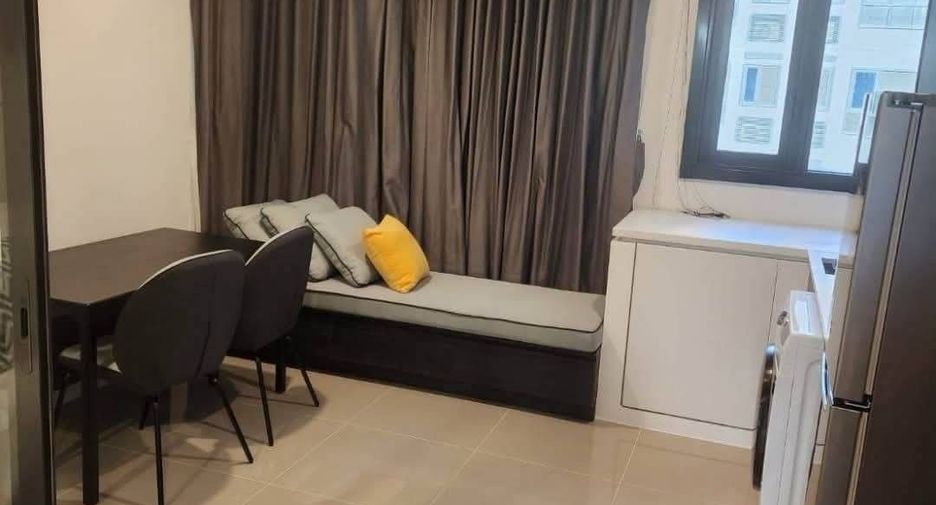 À vendre 1 chambre condo à Huai Khwang, Bangkok