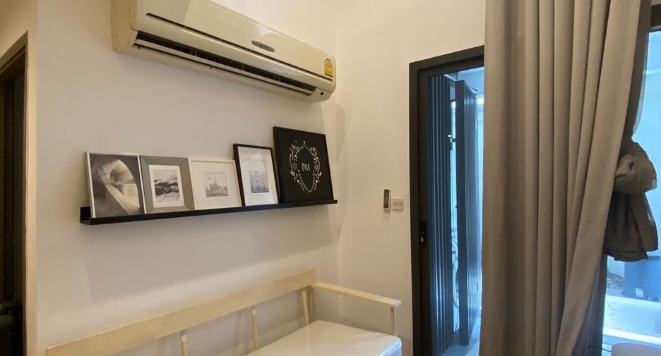 For rent 2 bedrooms condo in Ratchathewi, Bangkok