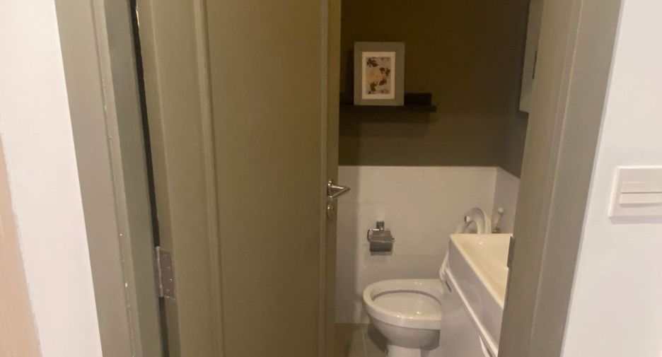 For rent 2 bedrooms condo in Ratchathewi, Bangkok