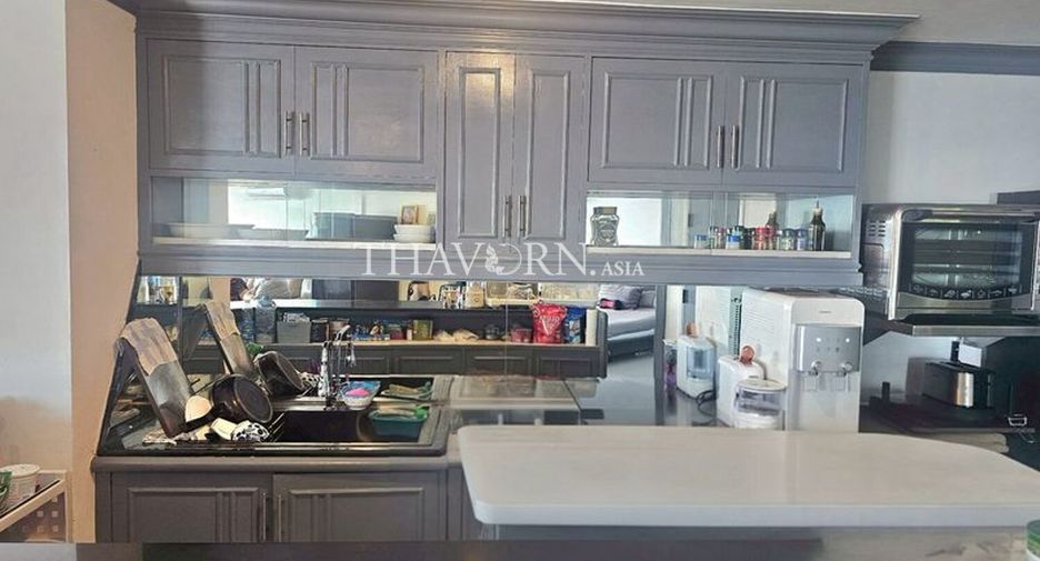 For sale 3 bedrooms condo in North Pattaya, Pattaya