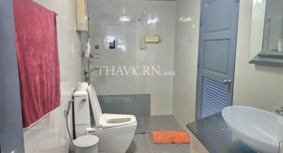 For sale 3 bedrooms condo in North Pattaya, Pattaya