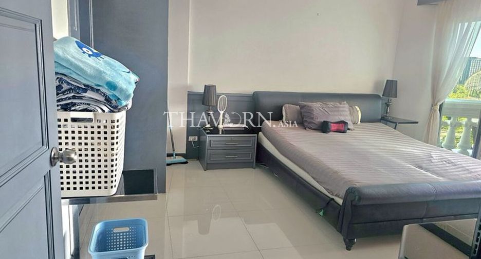 For sale 3 bedrooms condo in North Pattaya, Pattaya