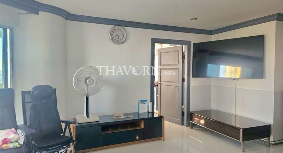For sale 3 bedrooms condo in North Pattaya, Pattaya