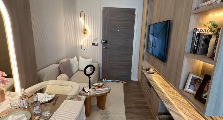 For sale 1 bed condo in Khlong Toei, Bangkok