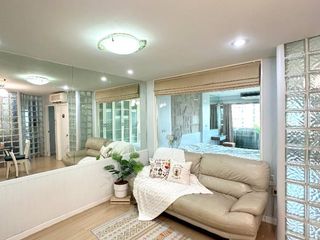 For rent 3 bedrooms condo in Yan Nawa, Bangkok