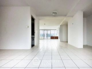 For sale 1 bed condo in Bang Khun Thian, Bangkok