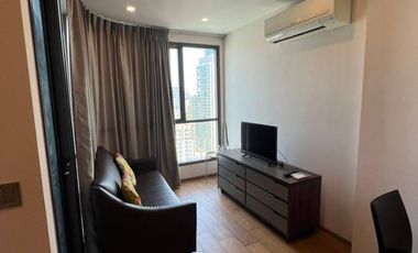 For rent and for sale 1 bed condo in Pathum Wan, Bangkok