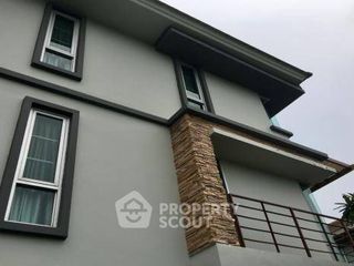 For sale 3 bedrooms townhouse in Prawet, Bangkok