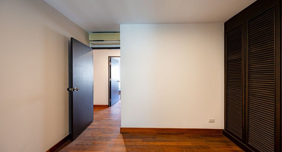 À vendre 2 chambres condo à Watthana, Bangkok