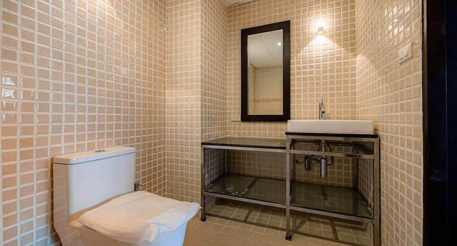 À vendre 2 chambres condo à Watthana, Bangkok