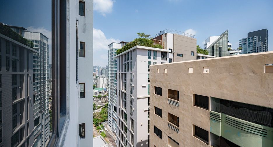 À vendre 2 chambres condo à Watthana, Bangkok
