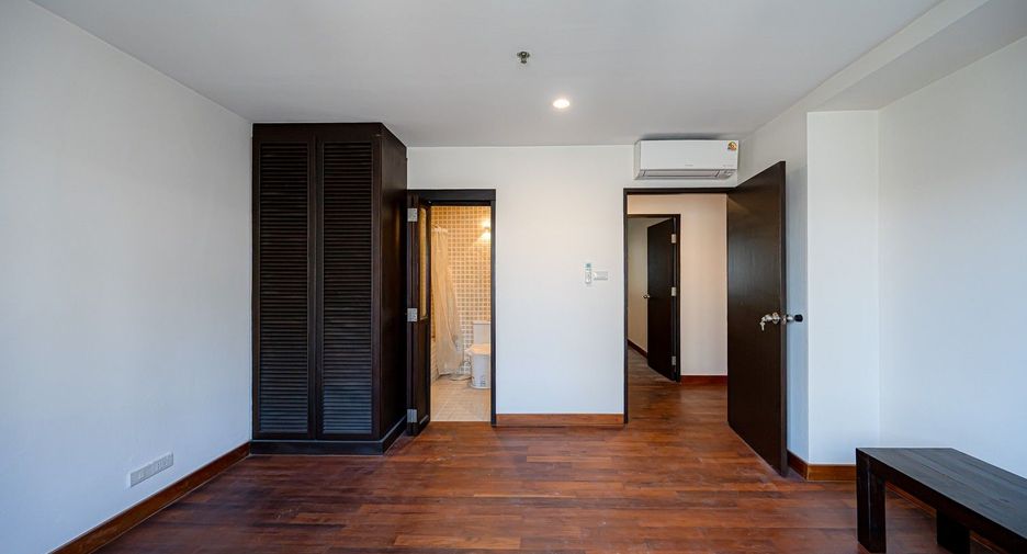 À vendre 2 chambres condo à Watthana, Bangkok