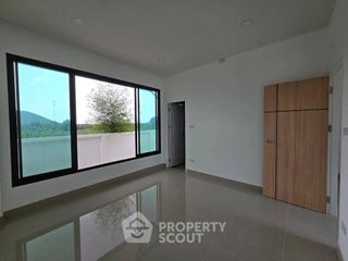 Casa en venta de 3 habitaciones en Sattahip, Chonburi