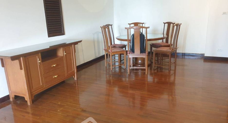 For rent and for sale 2 bedrooms condo in Watthana, Bangkok