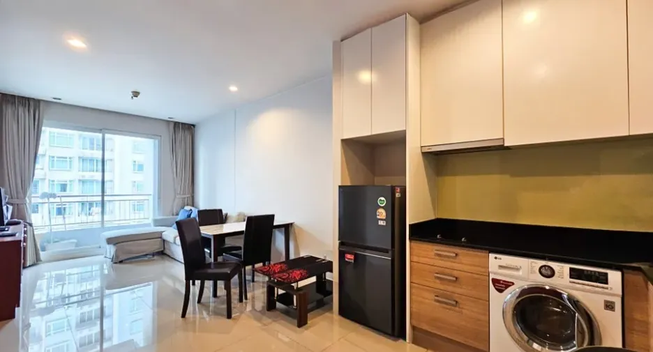 For rent 1 bed condo in Watthana, Bangkok