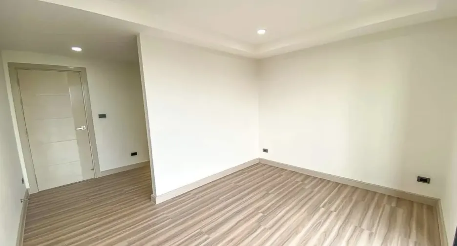 For rent 3 bedrooms house in Phra Khanong, Bangkok