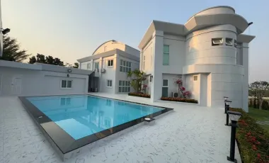 Villa zum Kauf und zur Miete mit 6 Zimmer in East Pattaya, Pattaya