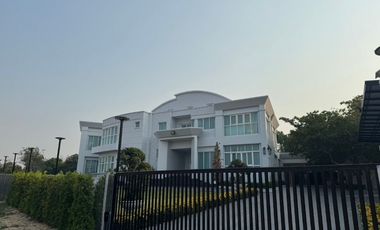 Villa zum Kauf und zur Miete mit 6 Zimmer in East Pattaya, Pattaya