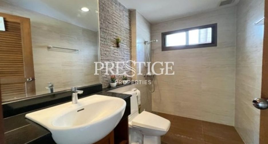 Casa en alquiler de 3 habitaciones en East Pattaya, Pattaya