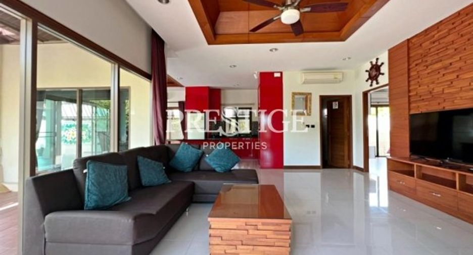 Casa en alquiler de 3 habitaciones en East Pattaya, Pattaya