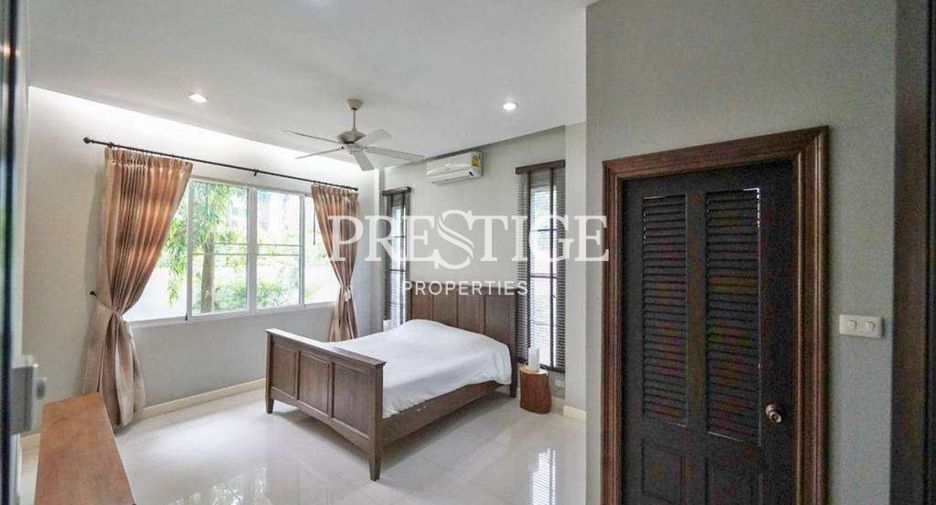 For rent 3 bedrooms house in East Pattaya, Pattaya