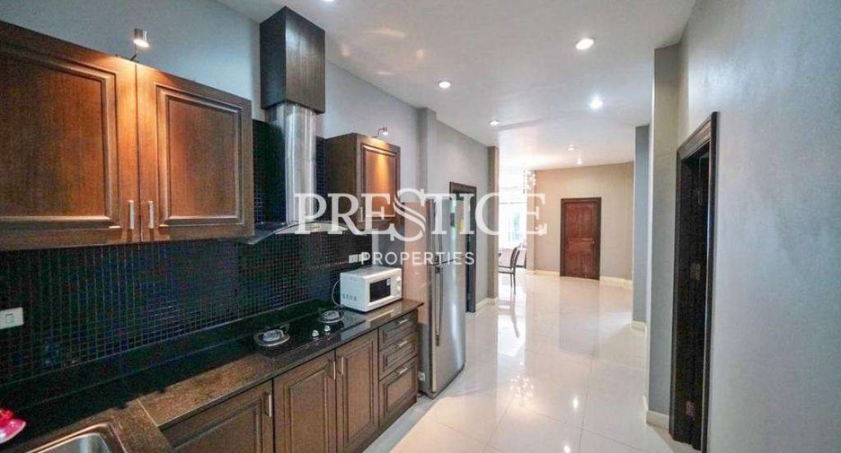 For rent 3 bedrooms house in East Pattaya, Pattaya