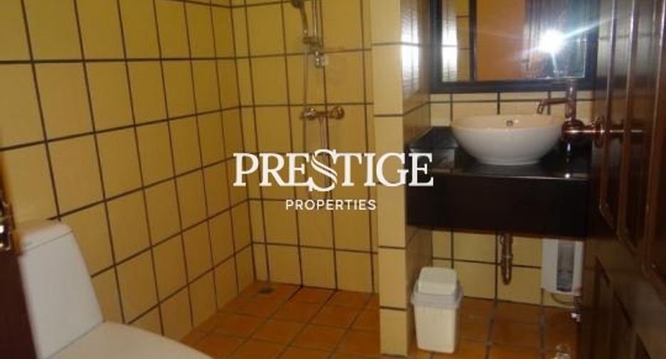 For rent 3 bedrooms house in East Pattaya, Pattaya